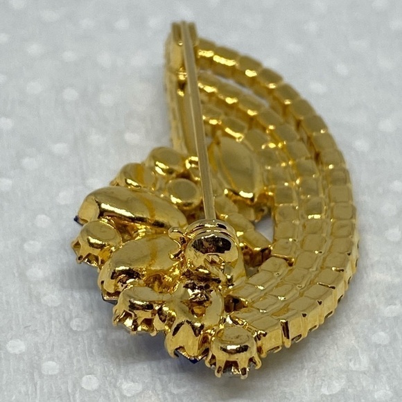 BROOCH Vintage rhinestone brooch blue and clear floral - Picture 6 of 8